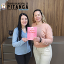 Jovem escritora pitanguense doa exemplar de livro à Câmara Municipal